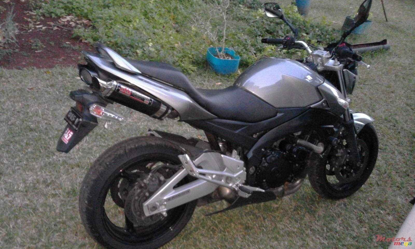 2010' Suzuki GSR 600 AK9 photo #4