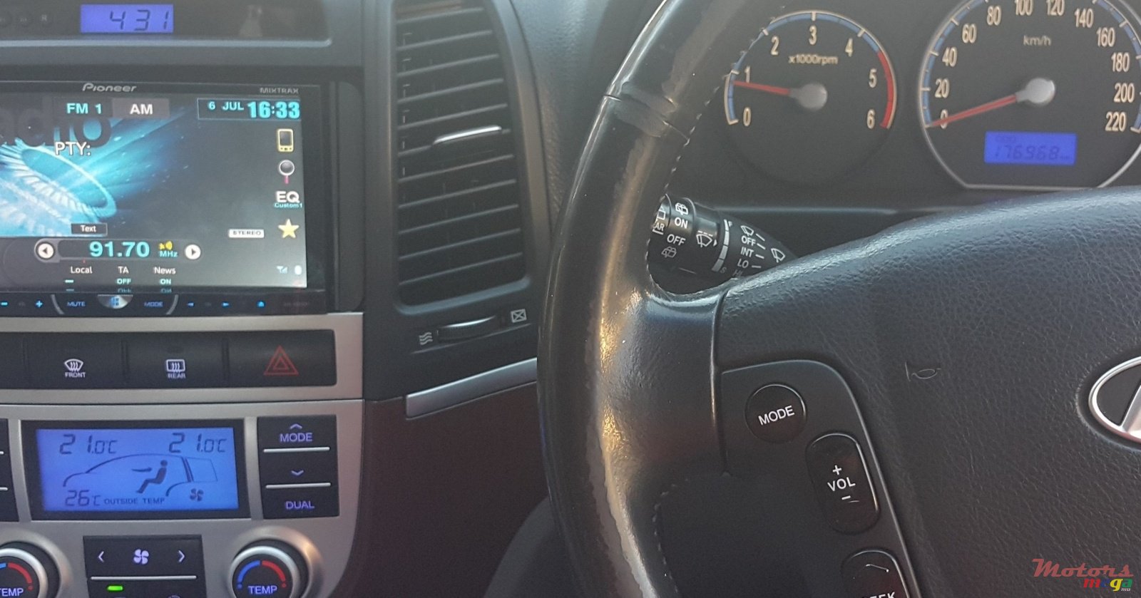 2006' Hyundai Santa Fe photo #2