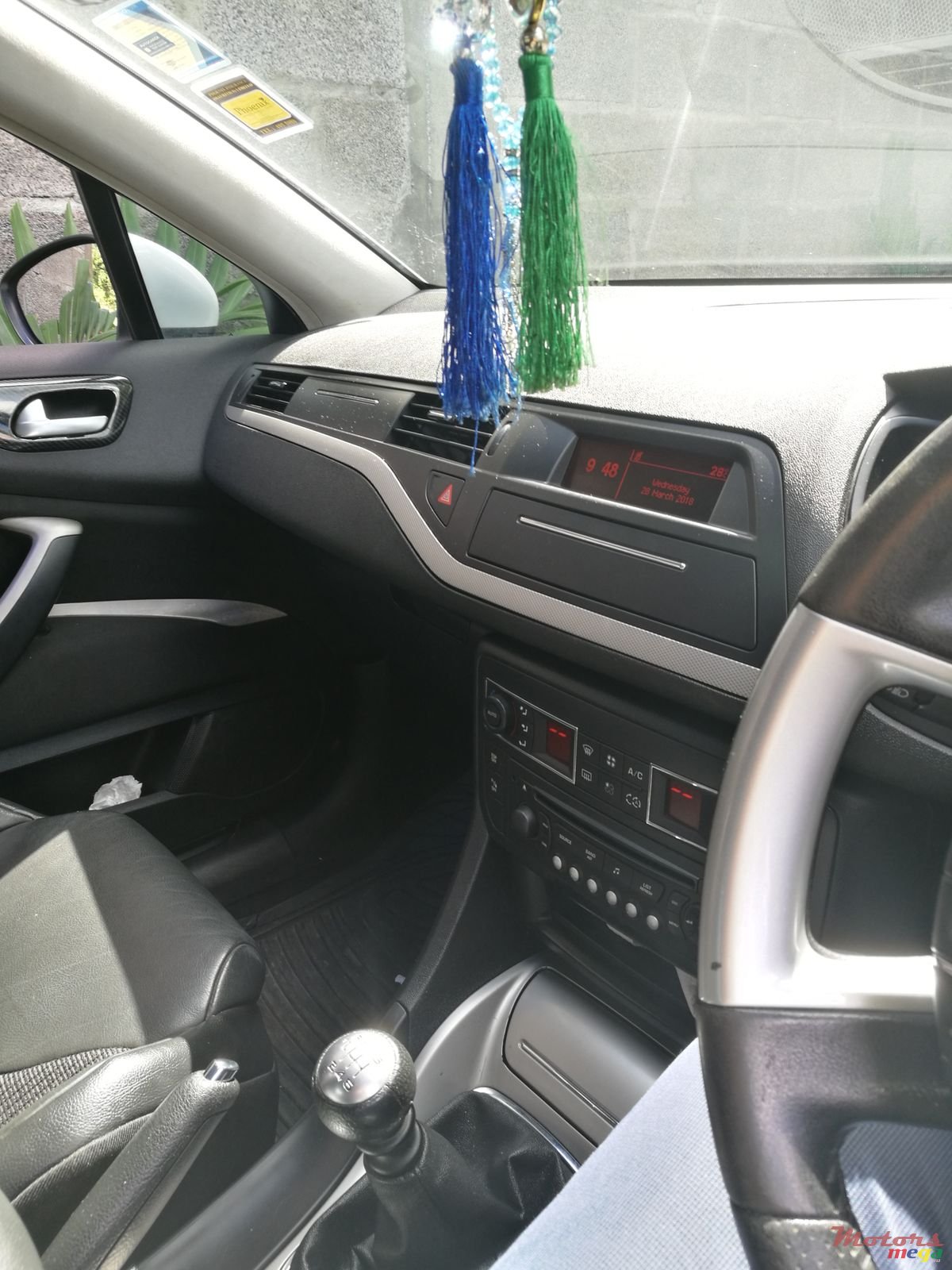 2010' Citroen C5 photo #7