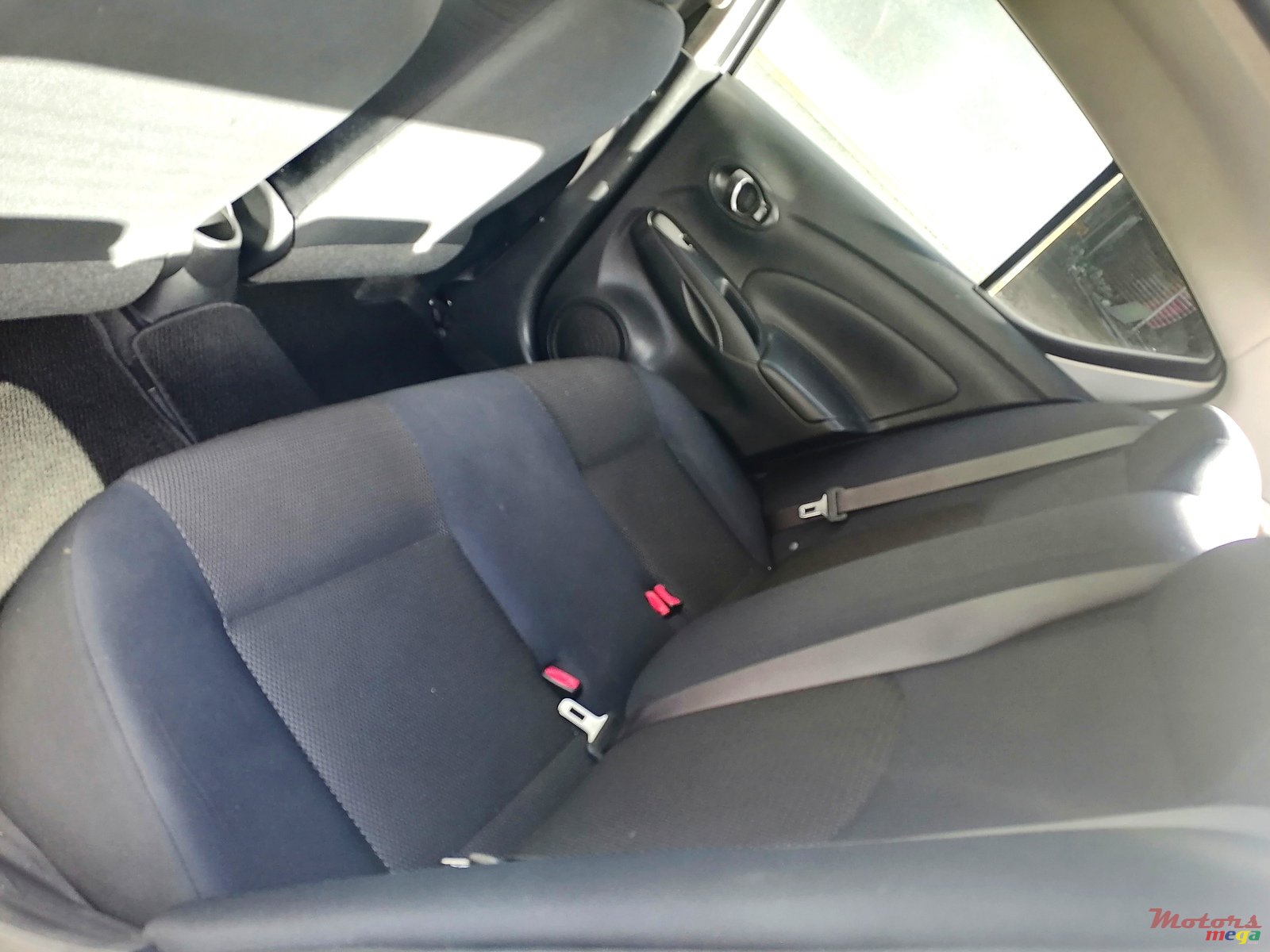 2013' Nissan photo #6