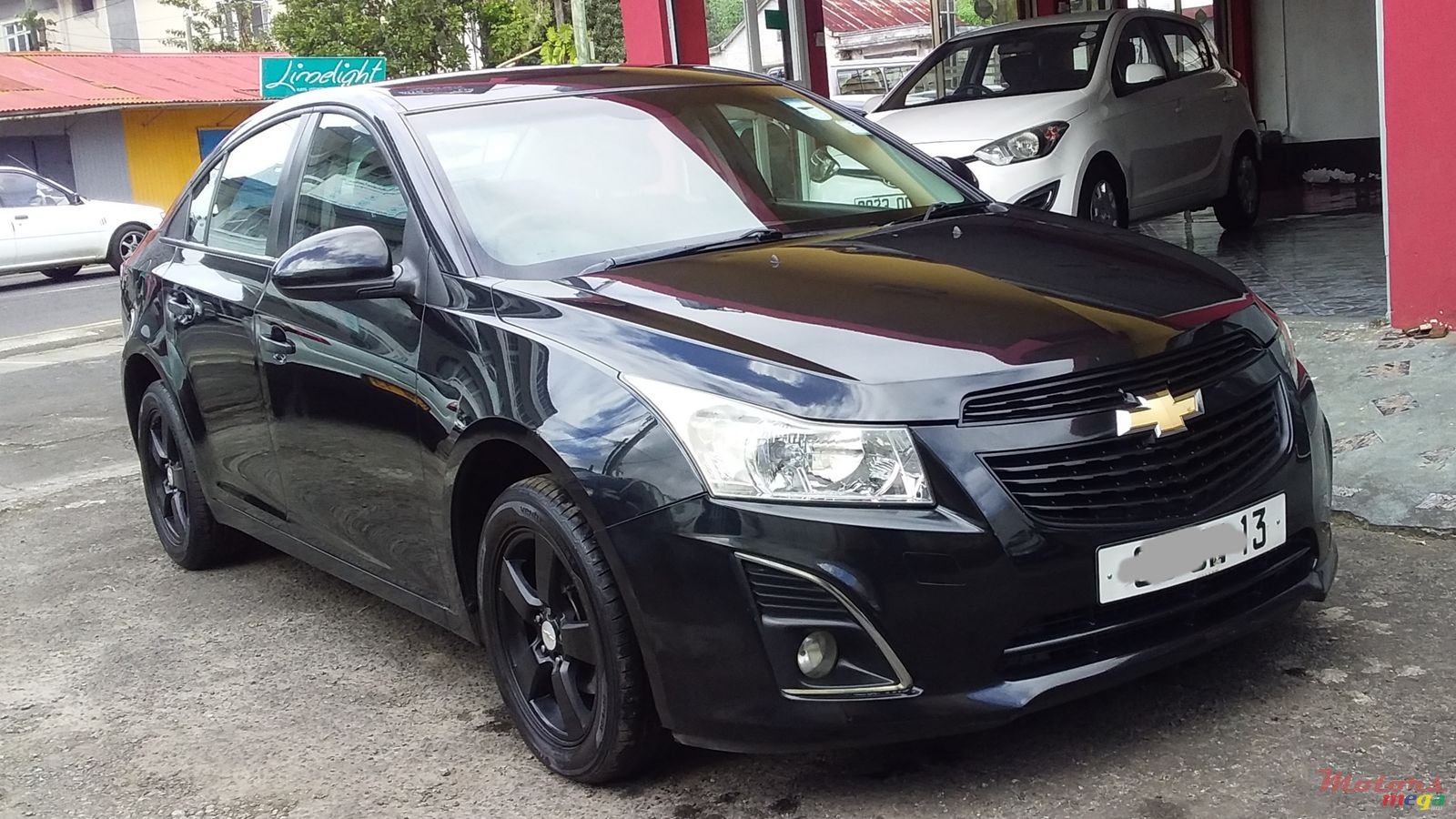 2013' Chevrolet Cruze photo #2