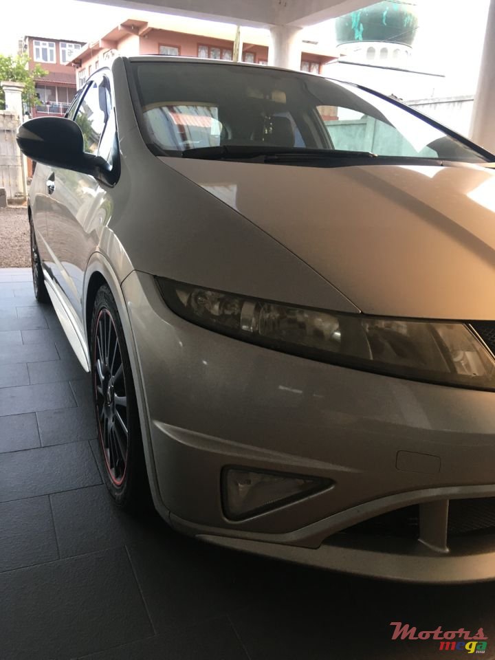 2010' Honda Civic Si photo #3