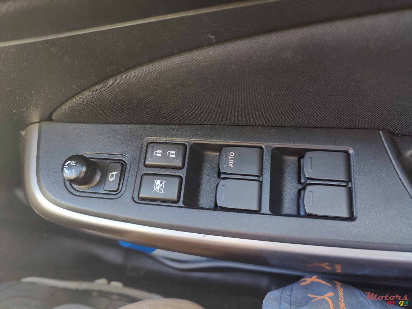 2023' Suzuki Swift GLX AMT (SLDA) photo #7