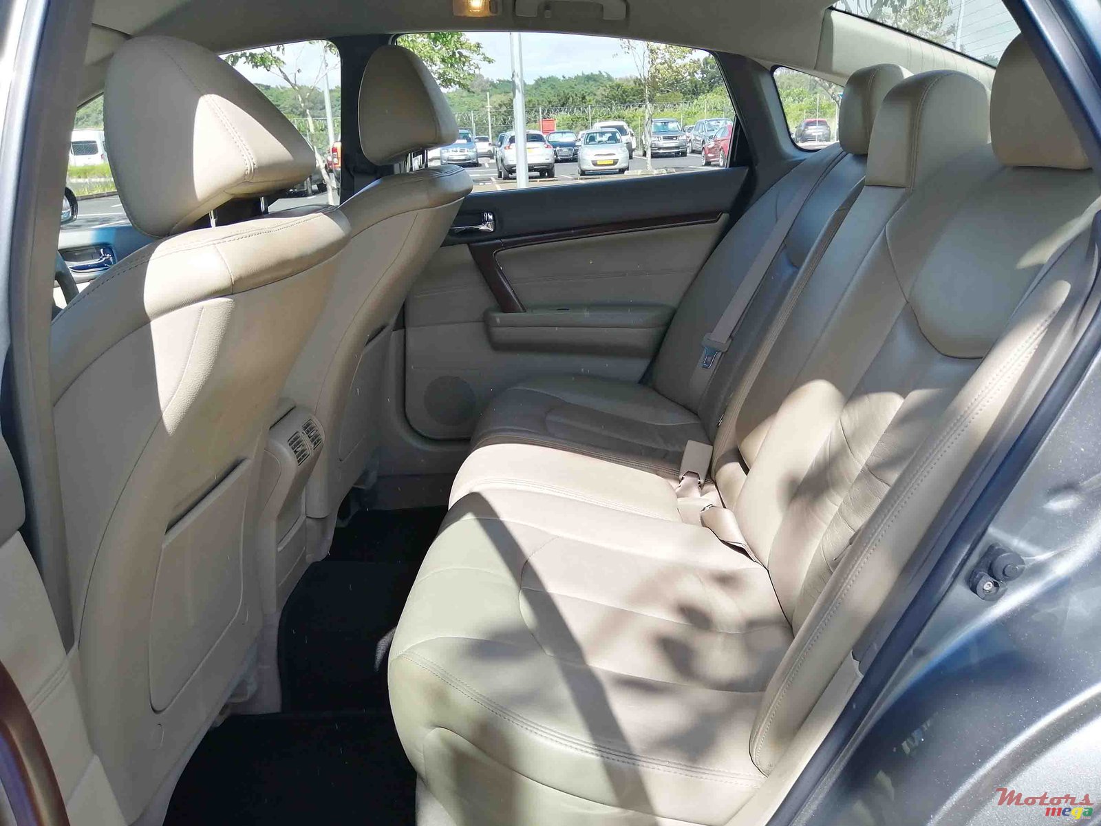 2008' Nissan Cefiro photo #3