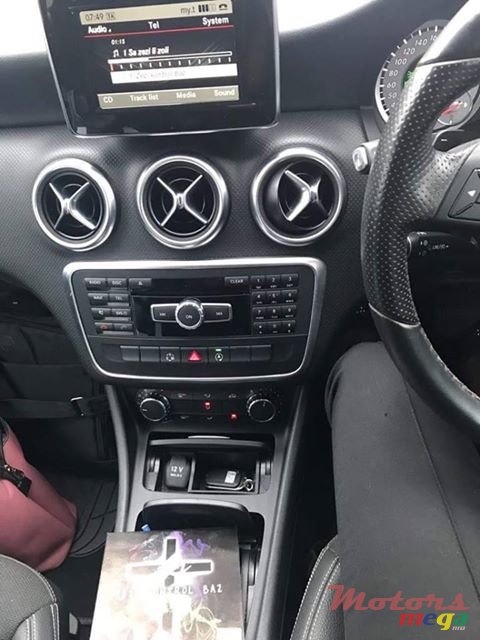2015' Mercedes-Benz A 200 photo #2