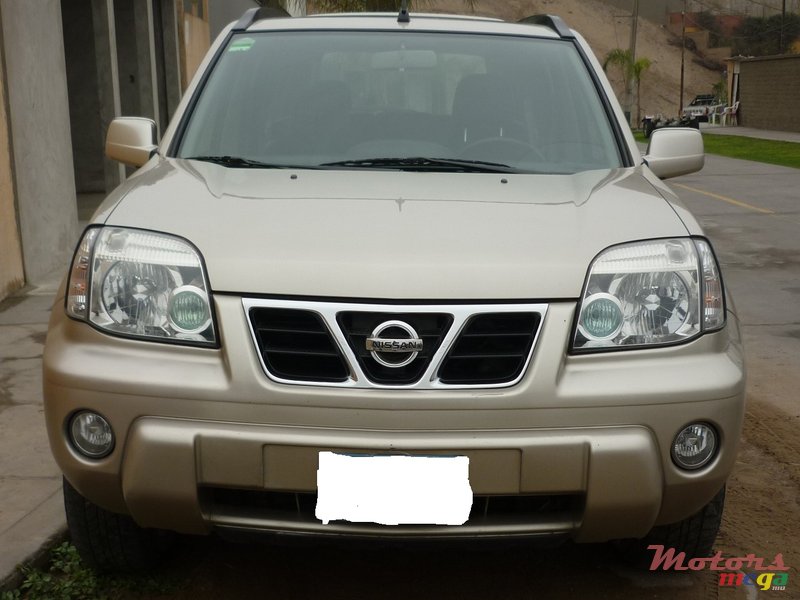 2003' Nissan X-Trail photo #1