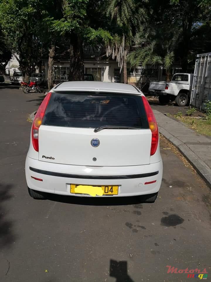2004' Fiat Punto photo #5