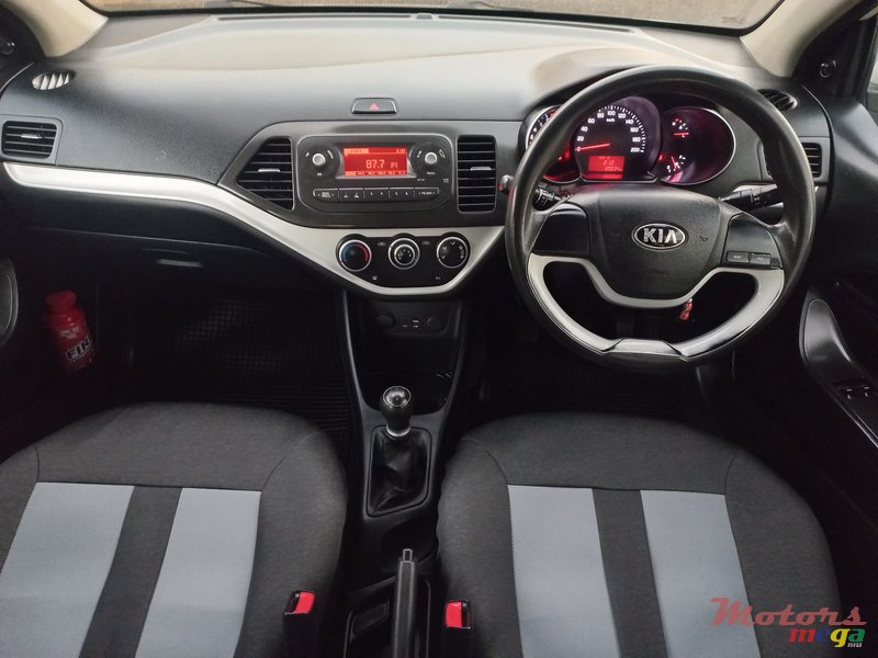 2017' Kia Picanto MANUAL photo #3