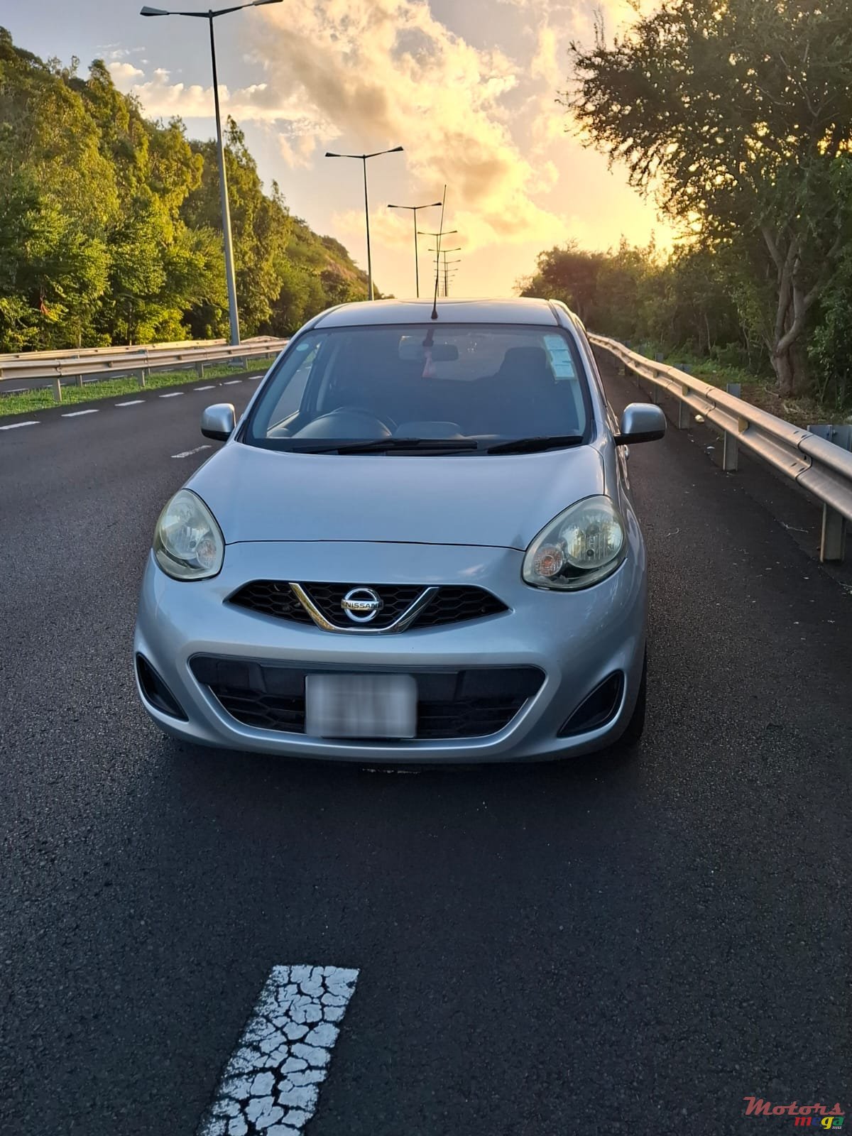 2013' Nissan March photo #1