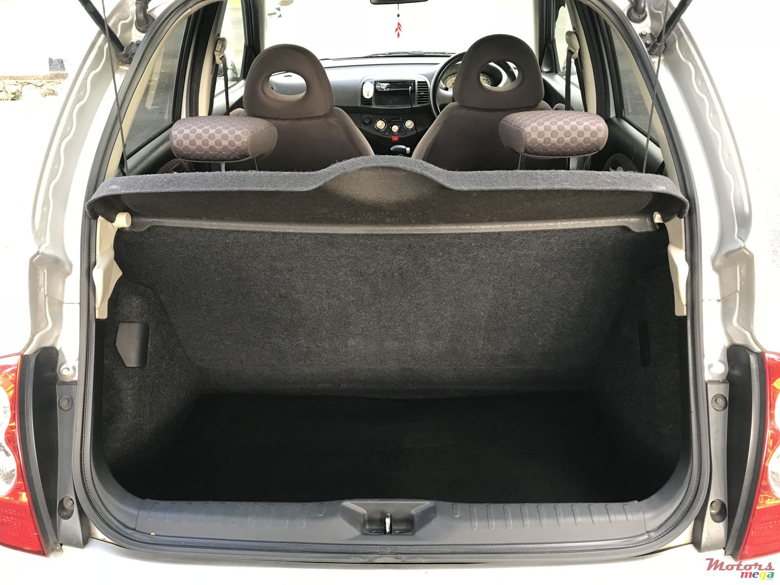 2010' Nissan March photo #4