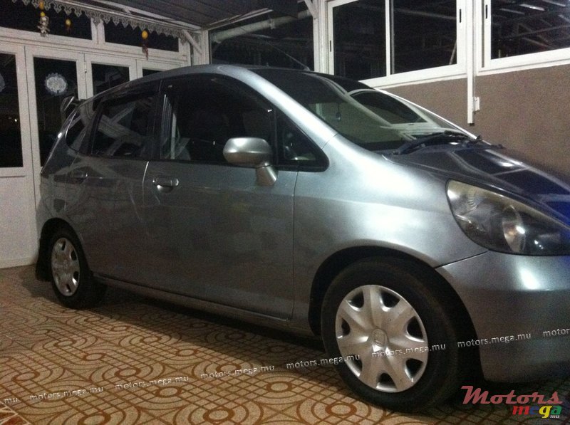 2004' Honda Jazz photo #1