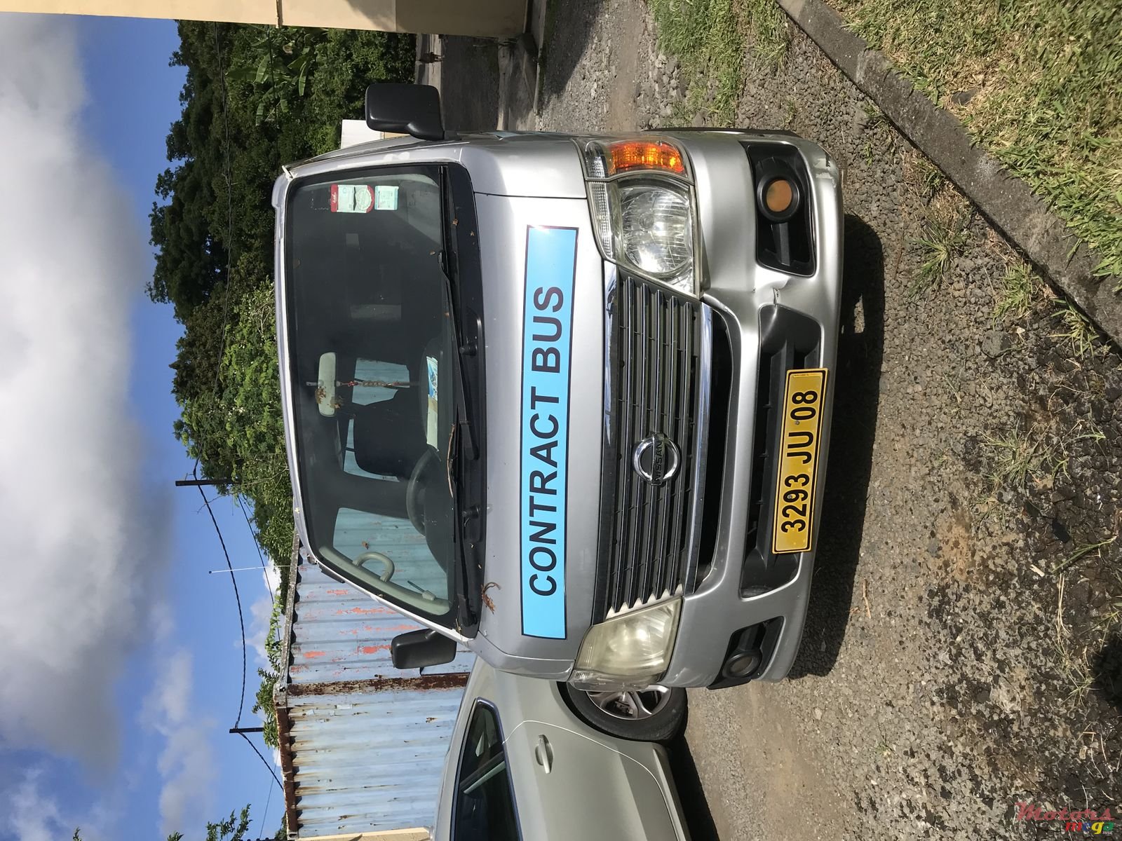 2008' Nissan E25 photo #2