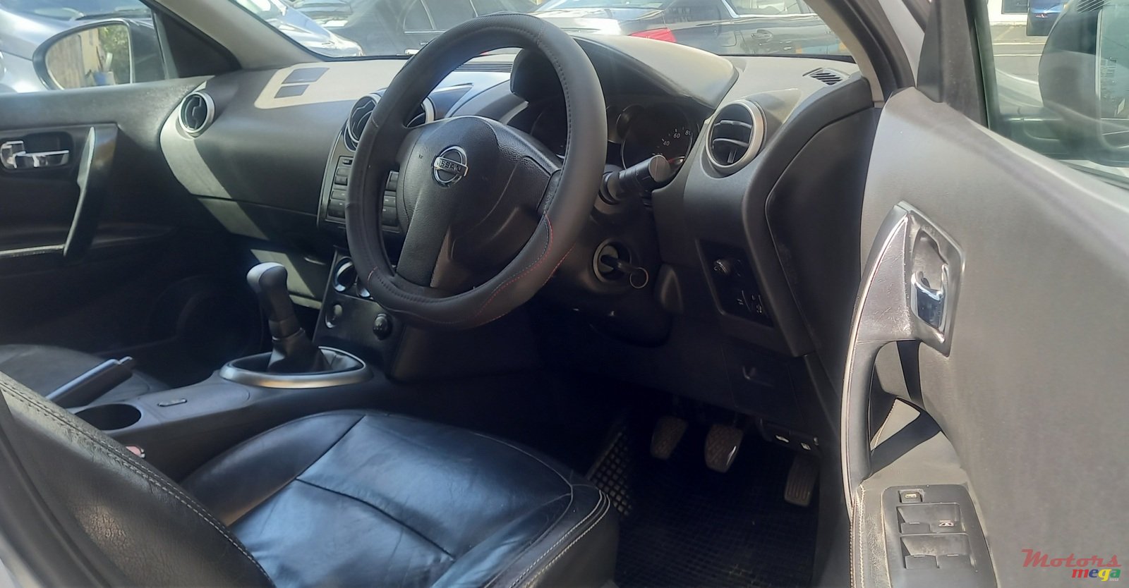 2009' Nissan Qashqai photo #1