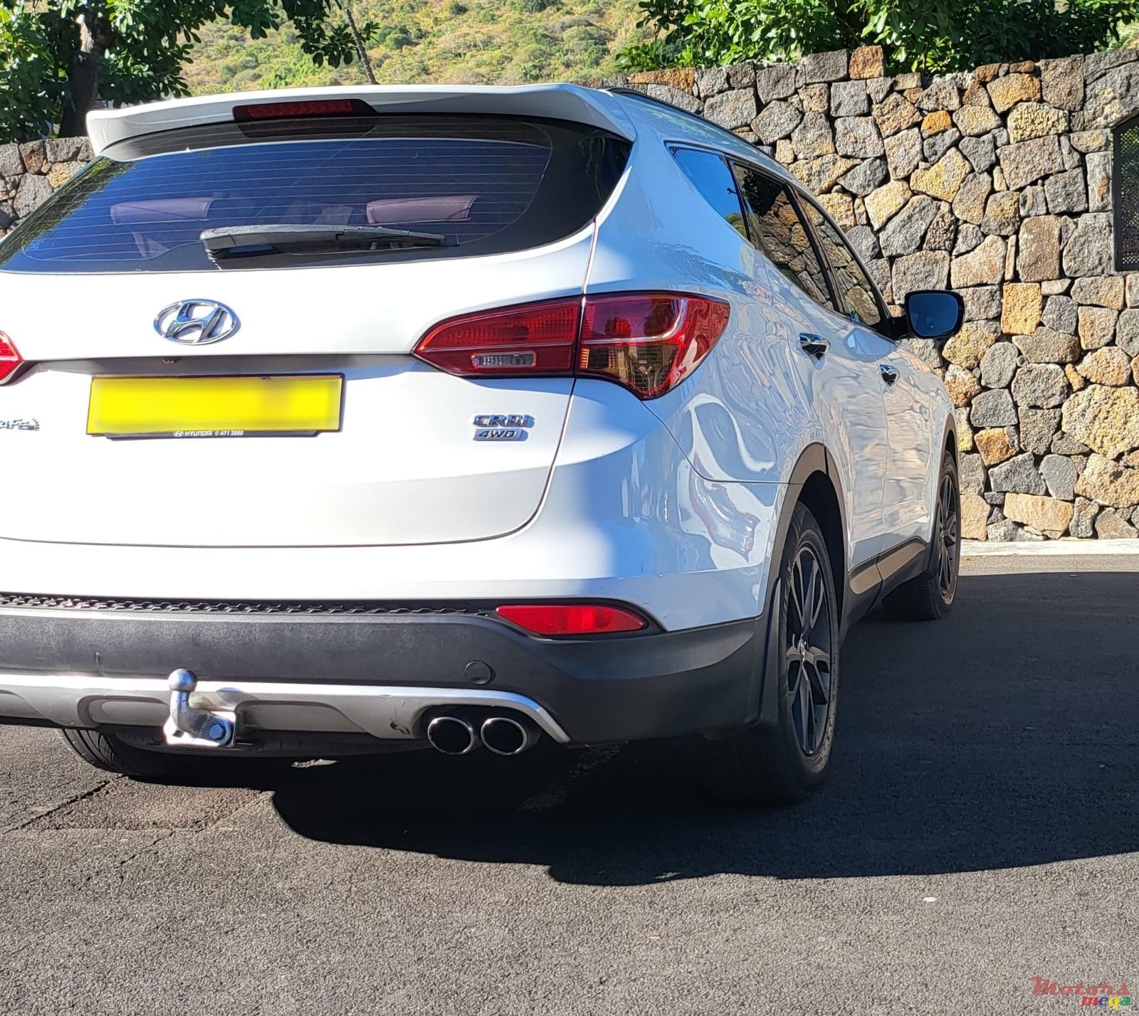 2014' Hyundai Santa Fe photo #2