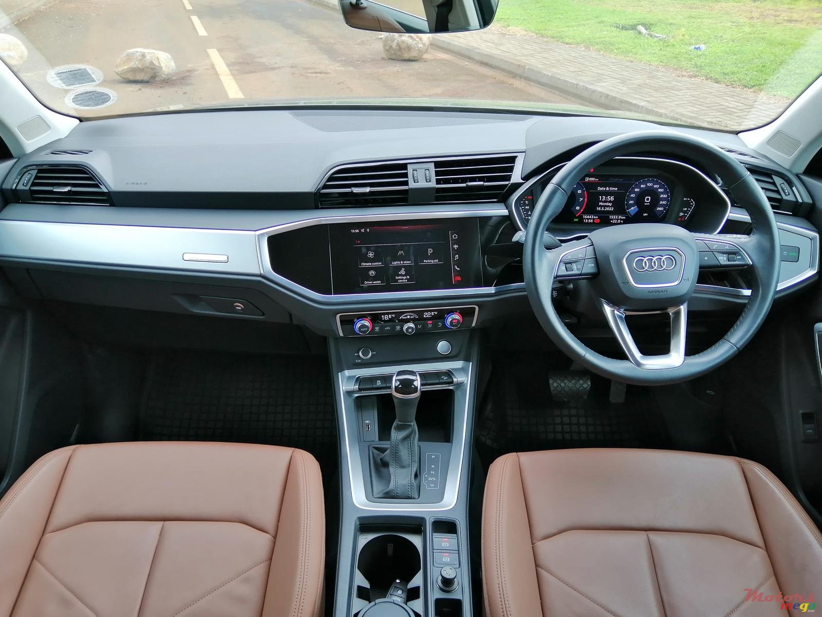 2020' Audi Q3 photo #7