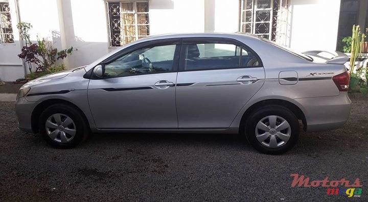 2009' Toyota Corolla Axio photo #6