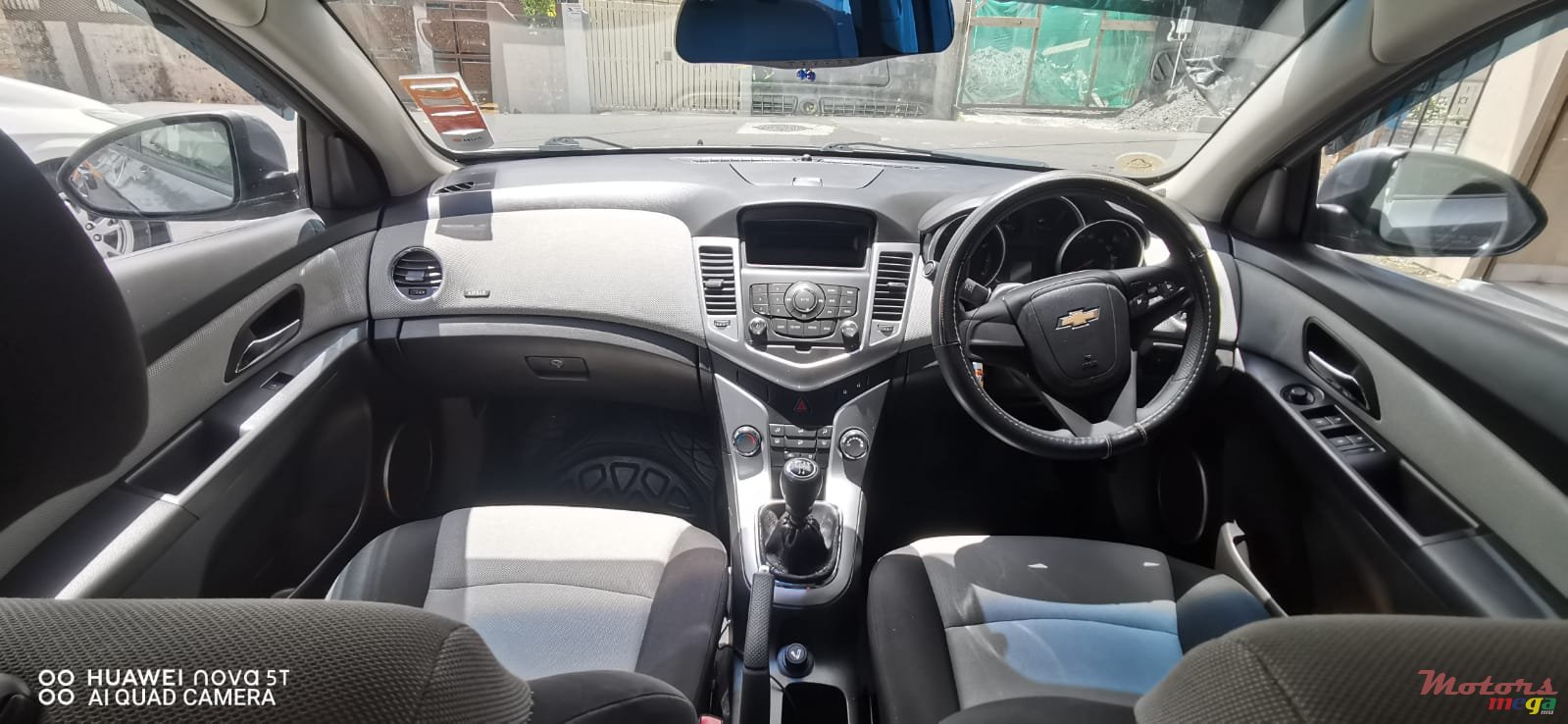 2014' Chevrolet Cruze photo #3