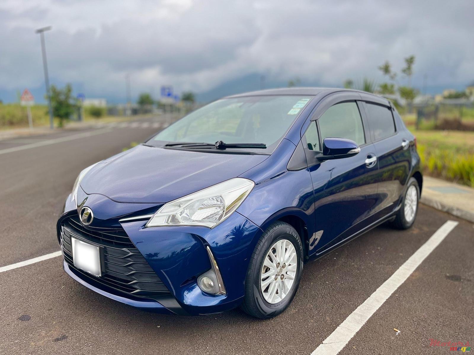 2018' Toyota Vitz photo #2