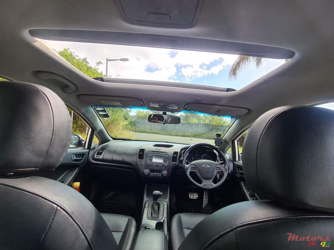 2015' Kia Cerato photo #5
