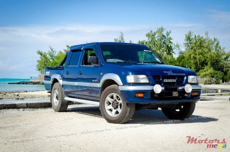 1999' Isuzu 4x4 KB 280 turbo photo #4
