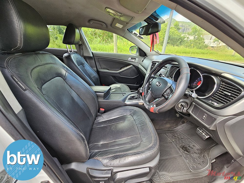 2013' Kia Optima EX 2.0 photo #5