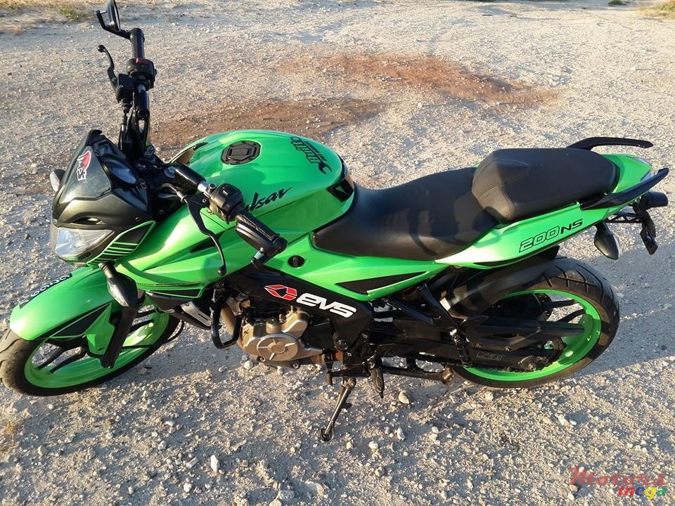 2013' Bajaj Pulsar photo #4