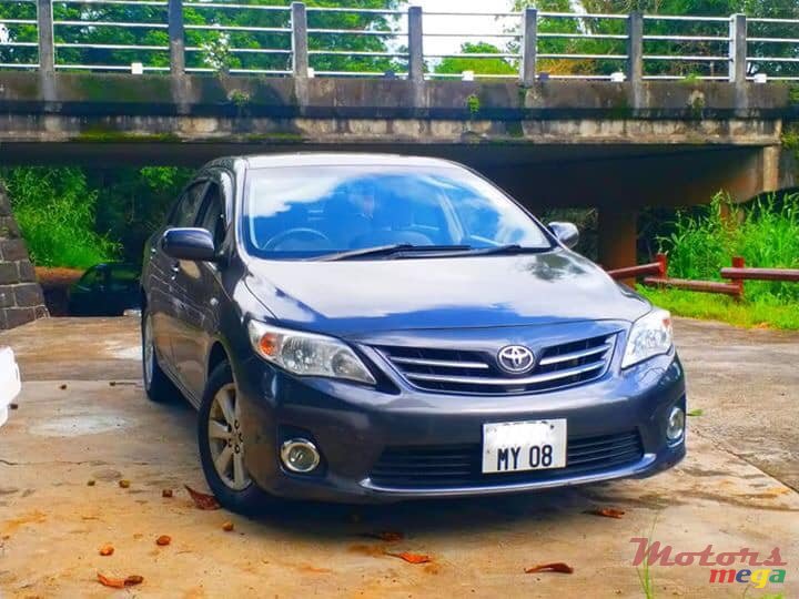 2008' Toyota Corolla GLI photo #2