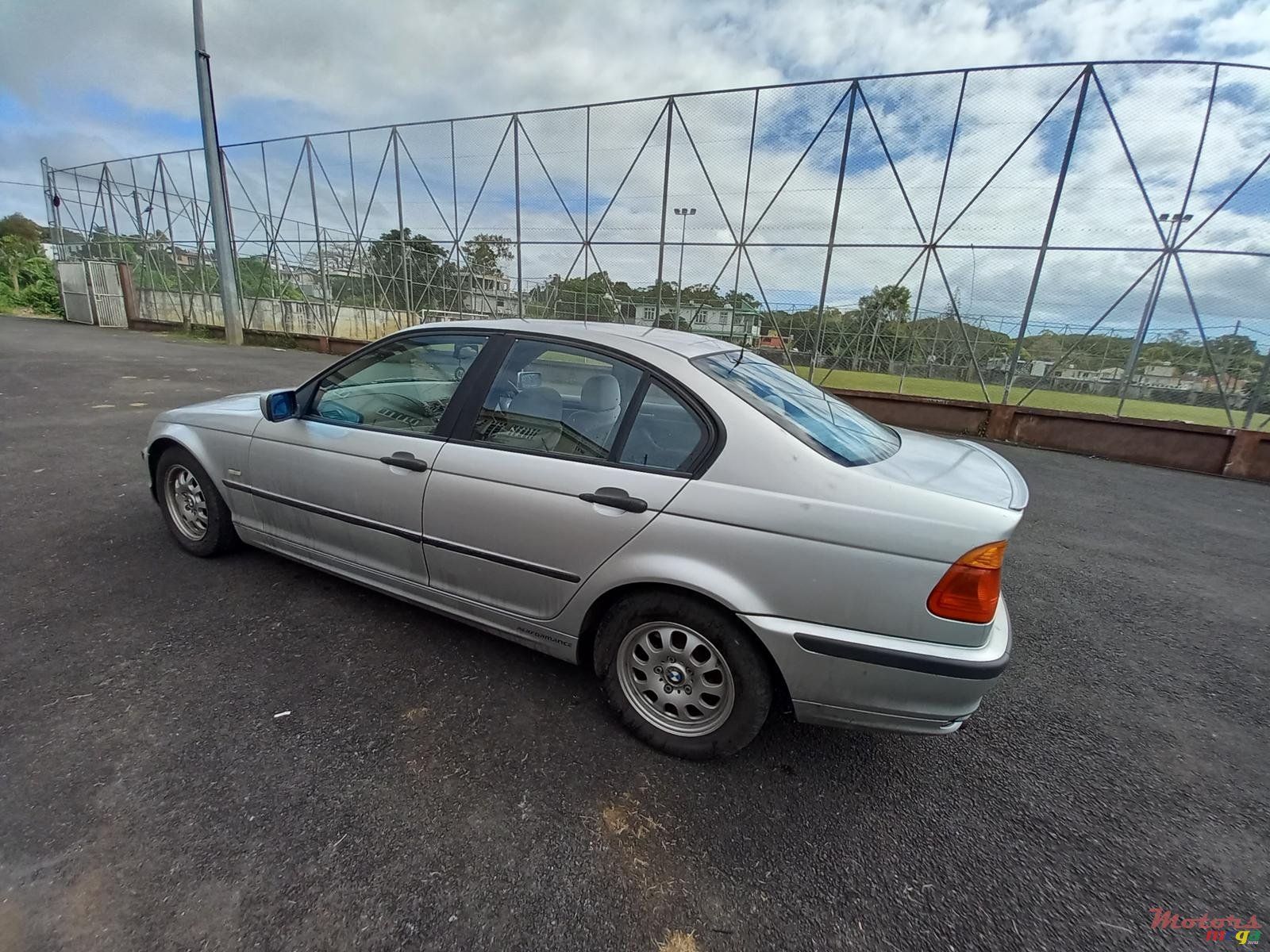 2001' BMW 316 photo #4