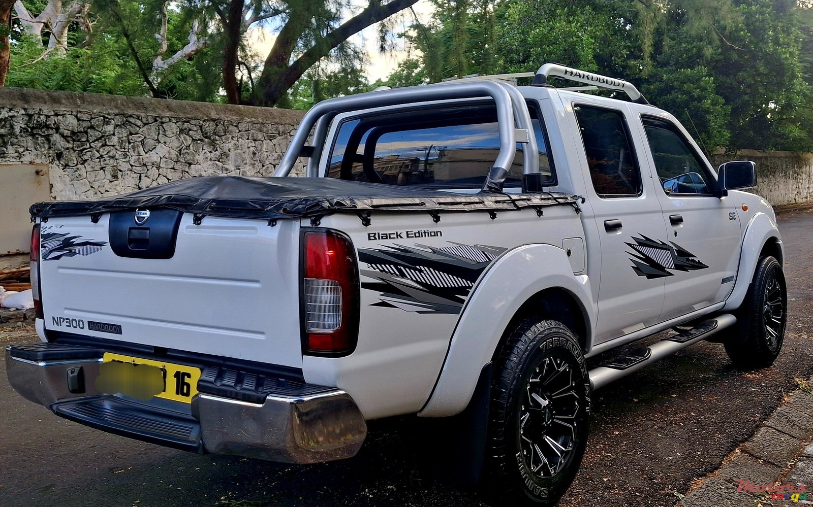 2016' Nissan 300 photo #5