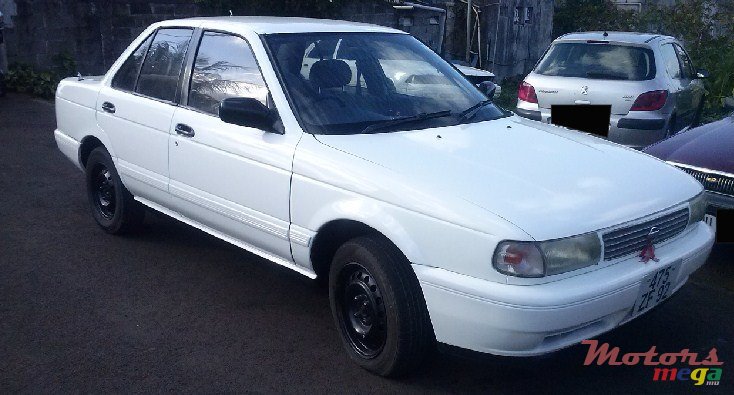 1992' Nissan photo #1