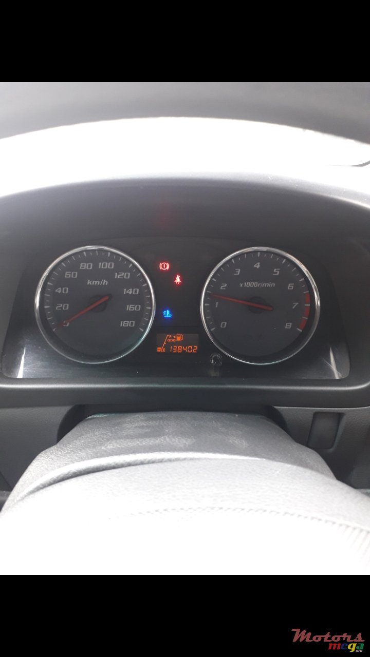 2014' Perodua Elite photo #4