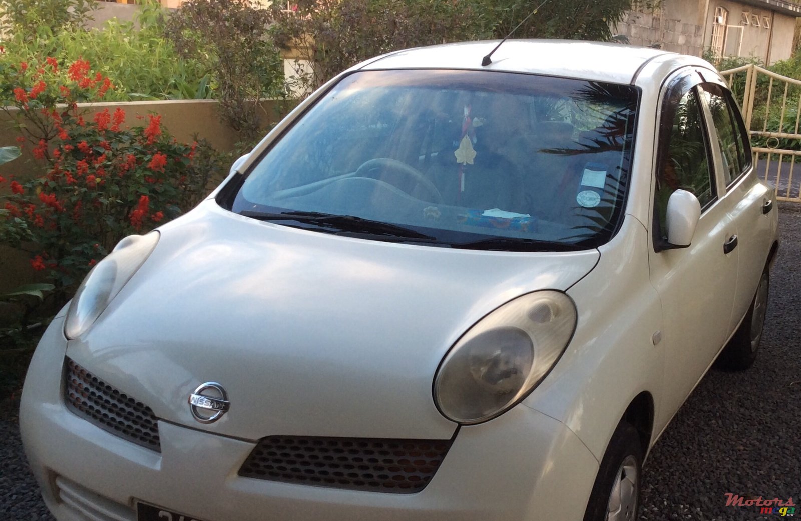 2005' Nissan Micra photo #2