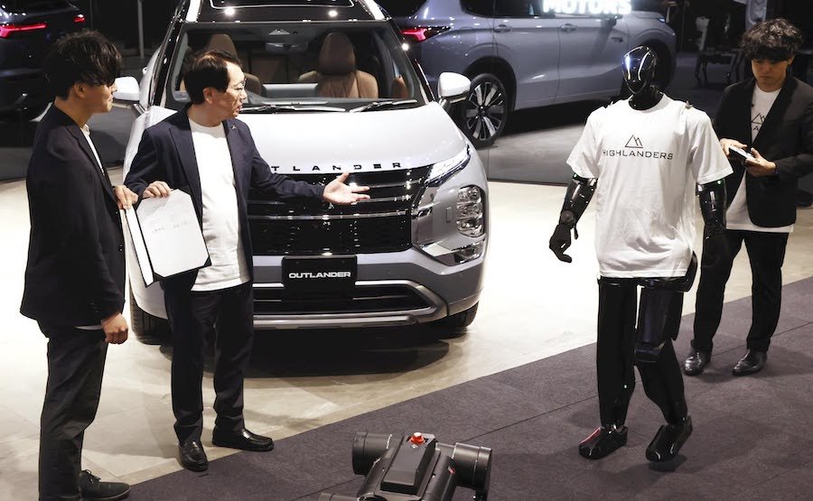 Mitsubishi Is Bringing Humanoid Robots to Its Factories as Japan Runs Out of Workers