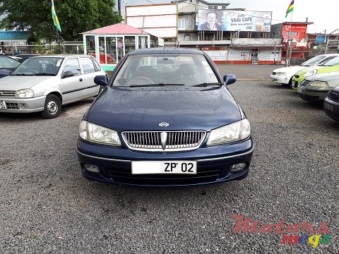 2002' Nissan N16 photo #1