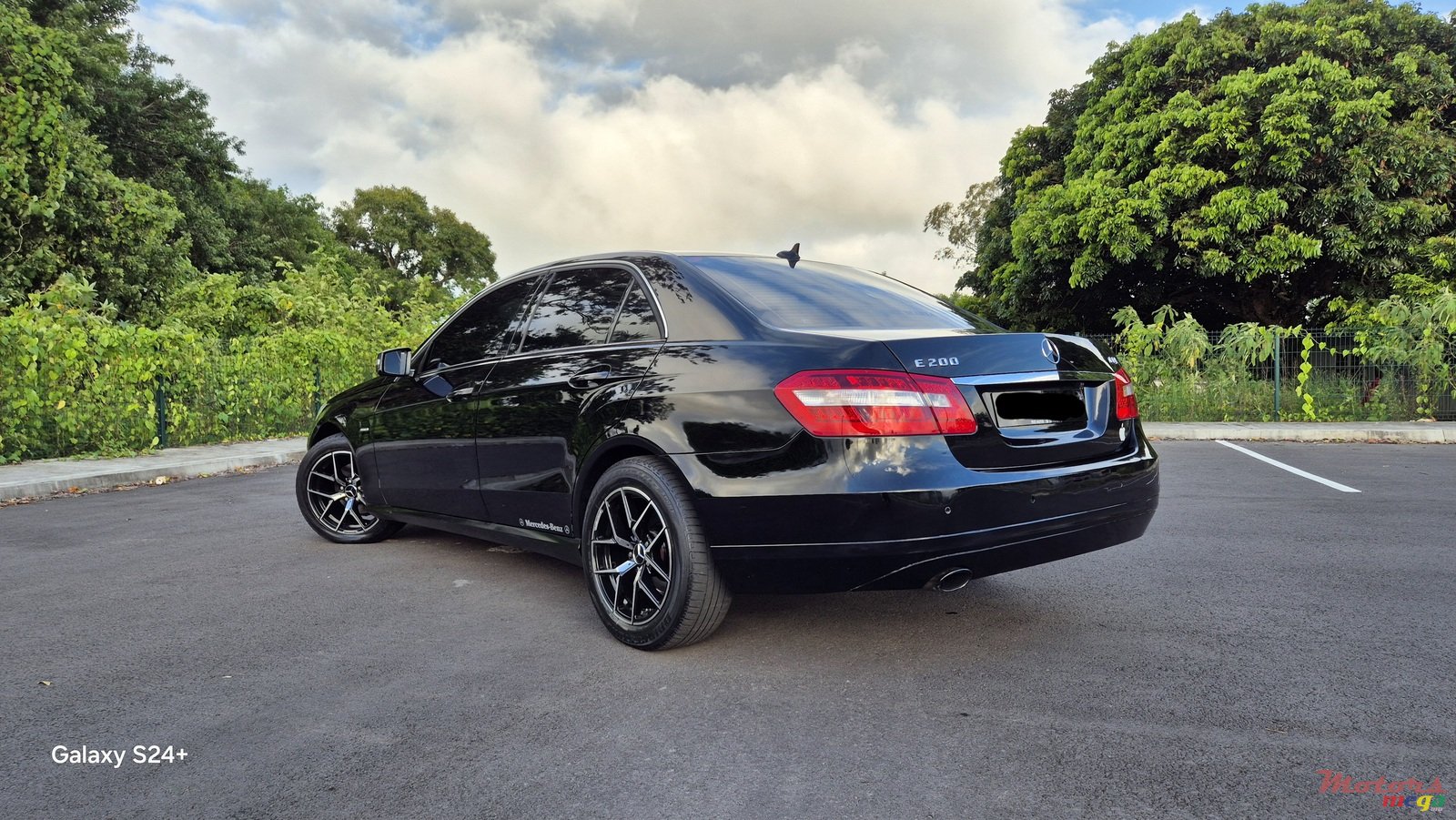 2010' Mercedes-Benz E 200 CGI photo #4