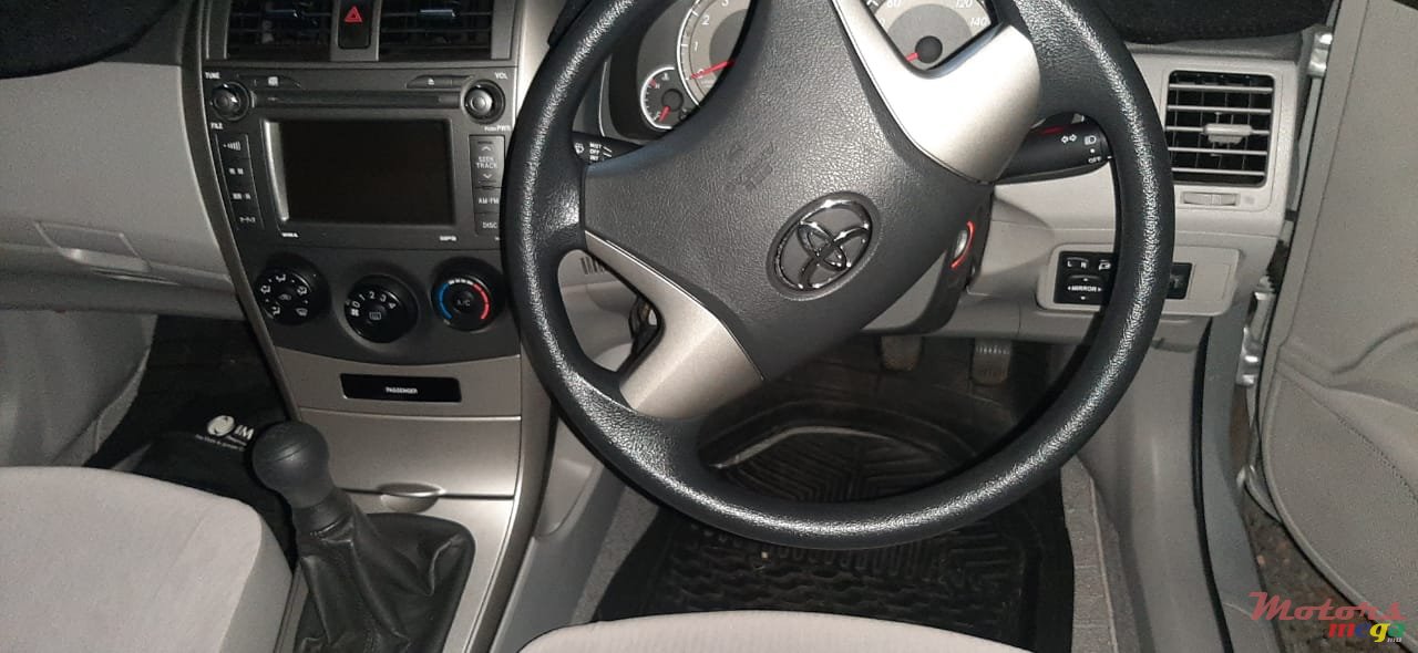 2008' Toyota Axio photo #4