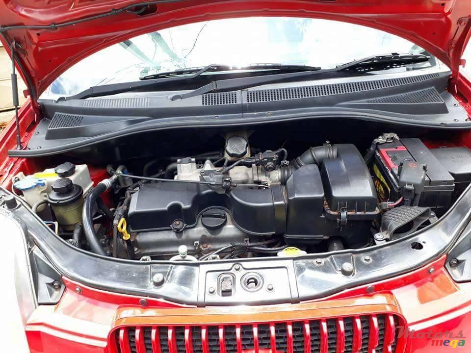 2005' Kia Picanto photo #5