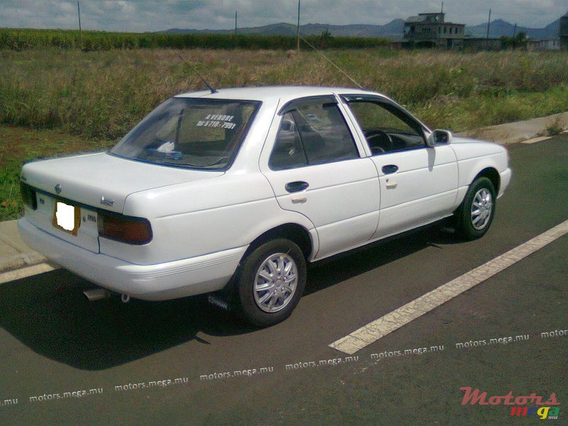 1991' Nissan Sunny photo #1