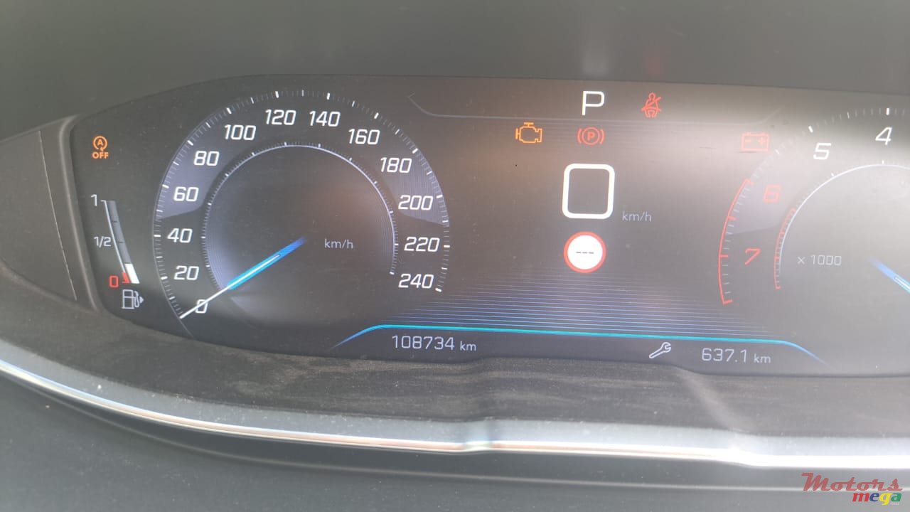 2019' Peugeot 3008 photo #6