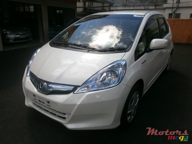 2013' Honda FIT USA fit hybrid photo #1