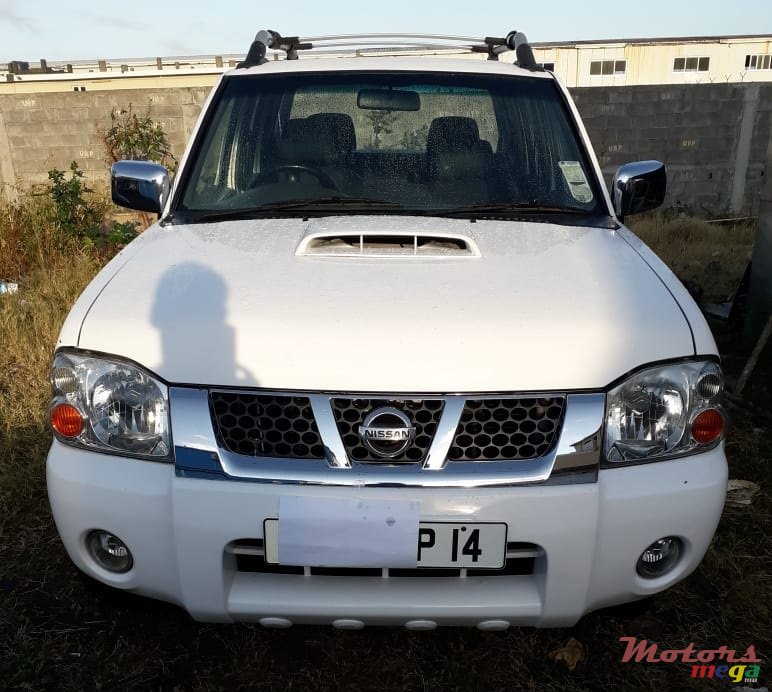 2014' Nissan 4x2 Pick Up photo #1