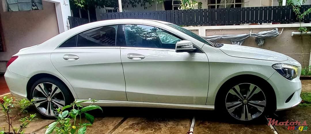 2017' Mercedes-Benz CLA 200 photo #6