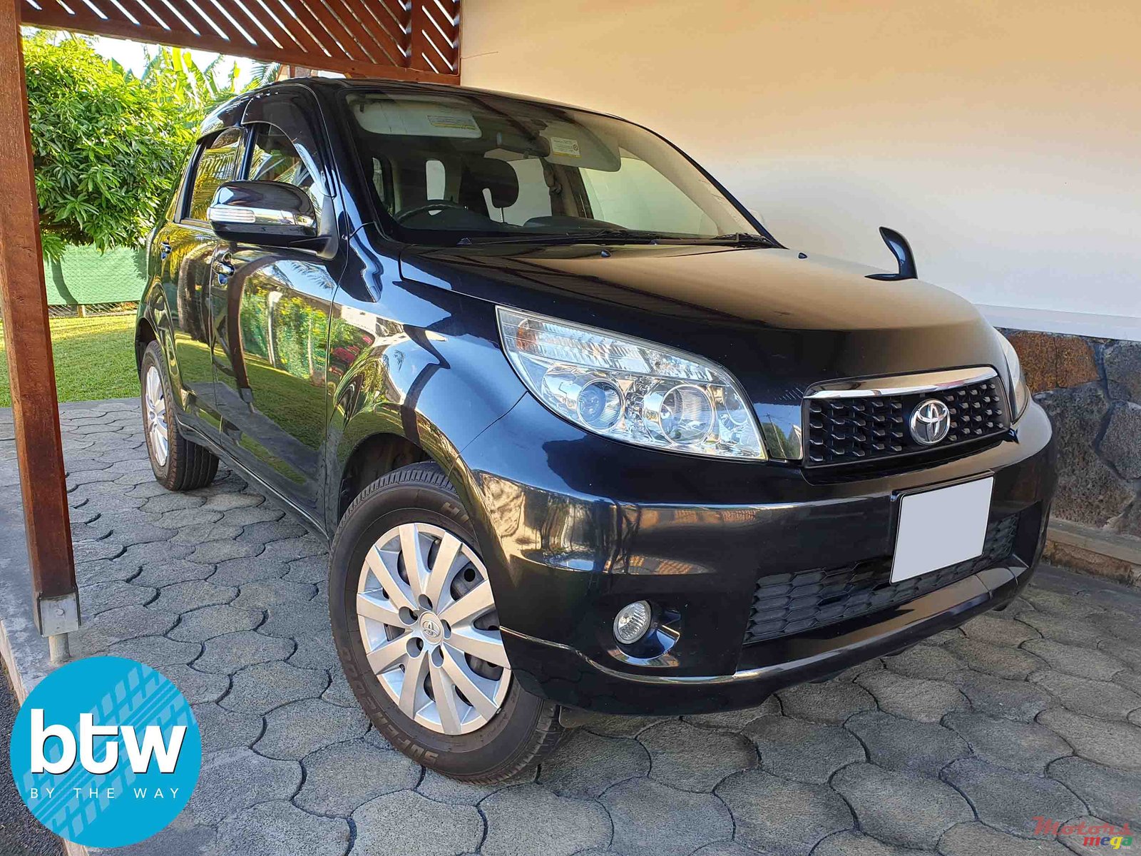 2012' Toyota Rush Automatique photo #1