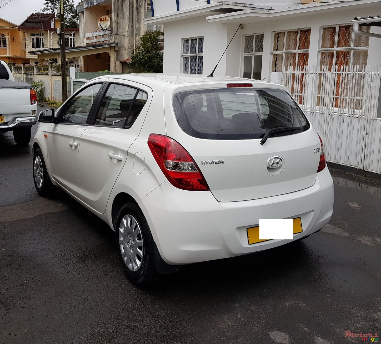 2011' Hyundai i20 photo #3