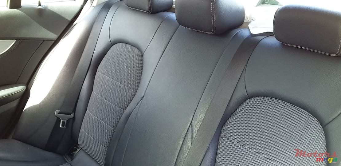 2015' Mercedes-Benz C-Class photo #5