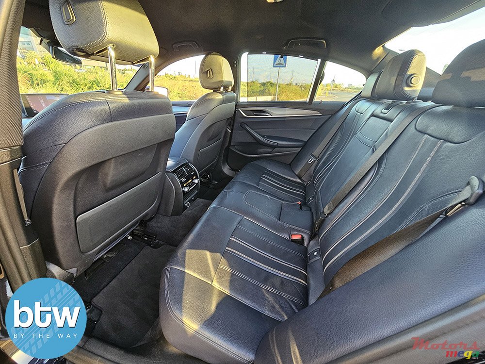 2018' BMW 530 530e photo #6