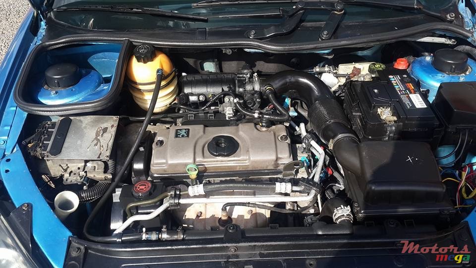 2001' Peugeot 206 photo #3