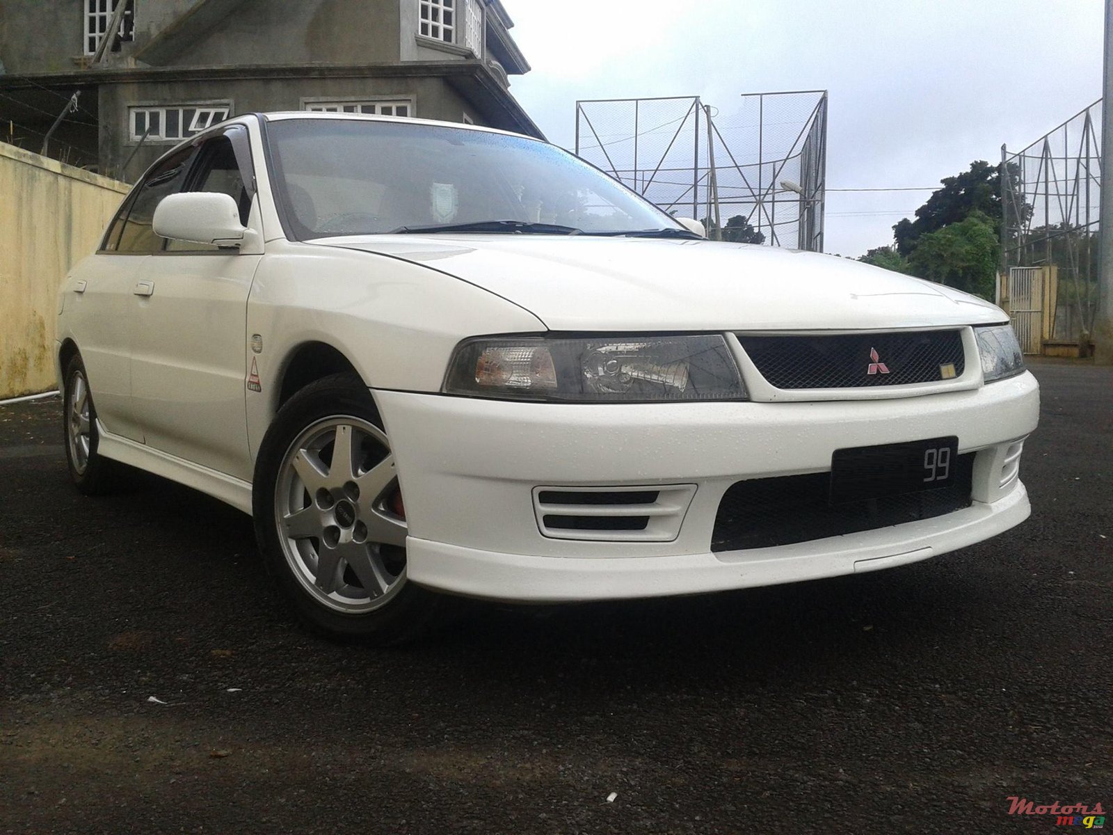1999' Mitsubishi Lancer photo #1