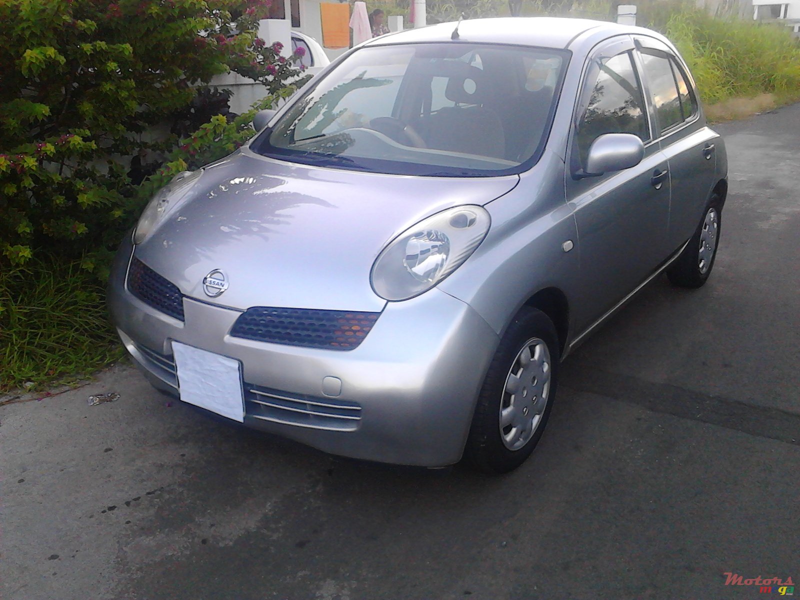 2004' Nissan MARCH AK 12 AUTOMATIC photo #1