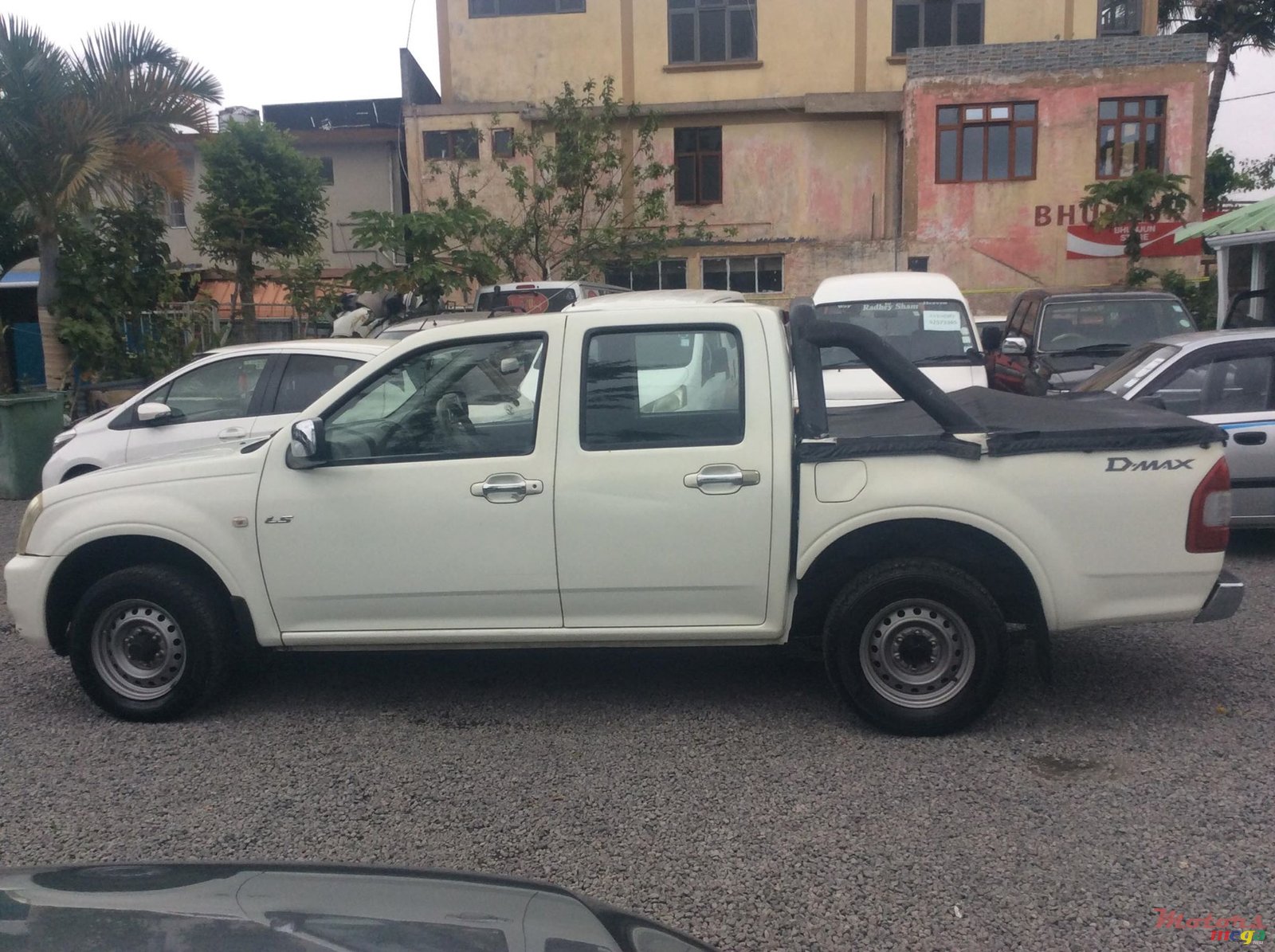 2005' Isuzu D-Max LS photo #3